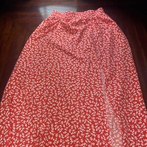 Women’s maxi skirt